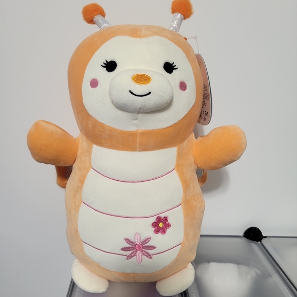14" Balia Butterfly Hugmees Hug Mee Squishmallow NWT Kellytoy Rare HTF Easter - Picture 1 of 1